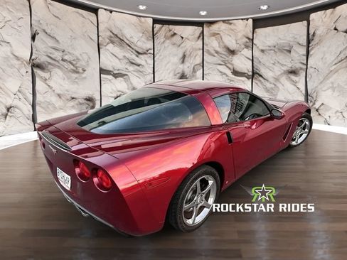 Used 2006 Chevrolet Corvette Coupe w/ Preferred Equipment Group RWD image 37