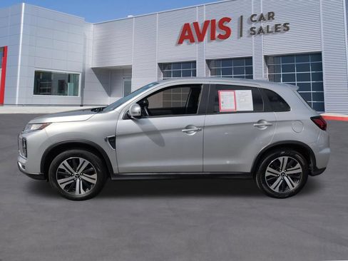 Used 2025 Mitsubishi Outlander Sport SE AWD/4WD image 10