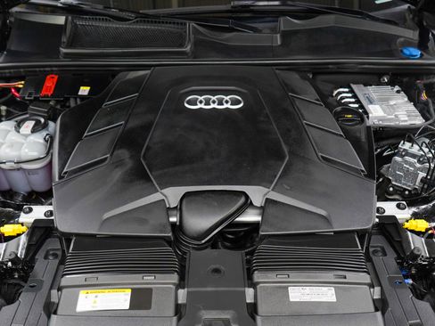 Used 2023 Audi Q7 3.0T Prestige AWD/4WD image 35