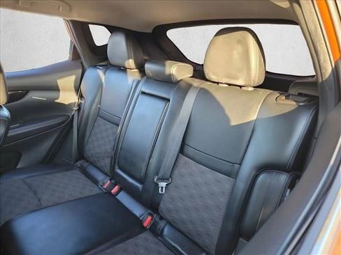 Used 2021 Nissan Rogue Sport SV w/ Technology Package image 14