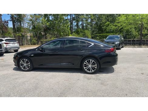 Used 2018 Buick Regal Essence FWD image 6
