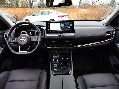 Certified 2024 Nissan Rogue SL image 8