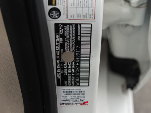 Used 2017 Mercedes-Benz CLS 550 w/ Premium 2 Package image 51