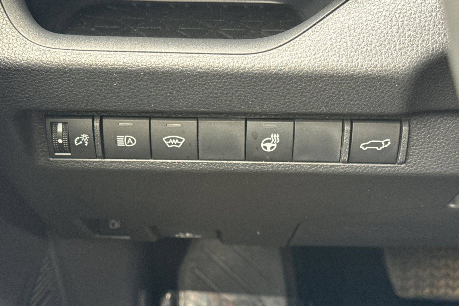 Certified 2025 Toyota RAV4 XLE Premium w/ Weather Package AWD/4WD image 34