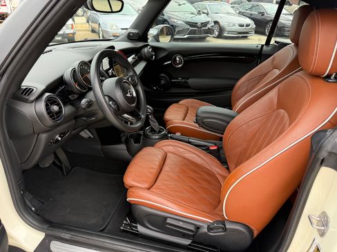 Used 2016 MINI Cooper S image 10