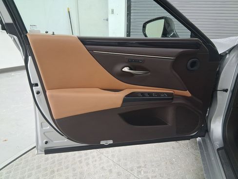 Certified 2020 Lexus ES 350 w/ Premium Package image 21