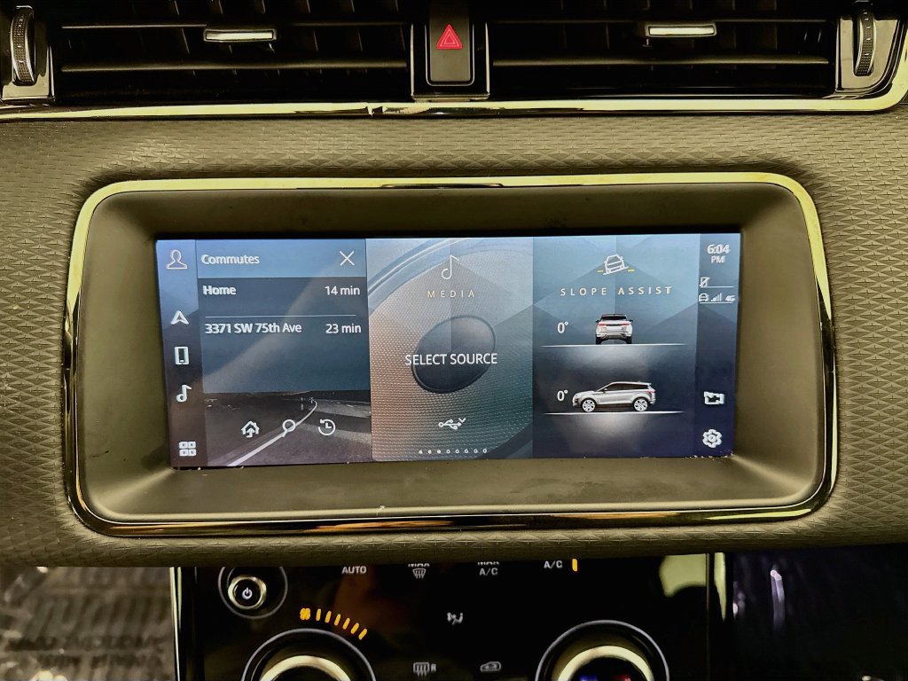Used 2023 Land Rover Range Rover Evoque R-Dynamic S AWD/4WD image 15