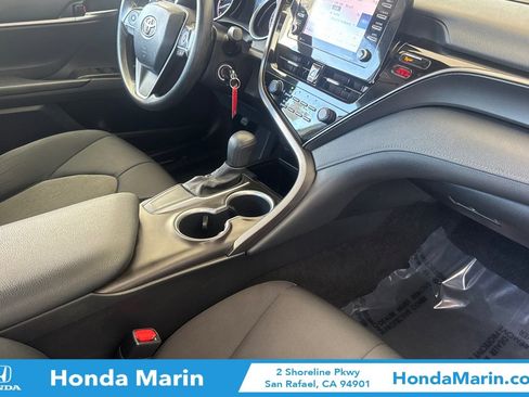Used 2021 Toyota Camry LE FWD image 19