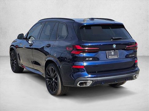 Used 2026 BMW X5 sDrive40i w/ M Sport Package image 7