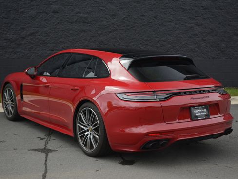 Certified 2023 Porsche Panamera GTS AWD/4WD image 3