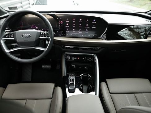 New 2025 Audi Q5 Premium Plus image 27