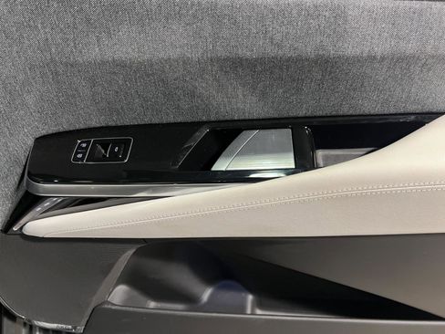 Used 2026 Cadillac Escalade V w/ LPO, ONYX Package image 53