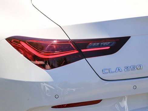 New 2025 Mercedes-Benz CLA 250 4MATIC image 9