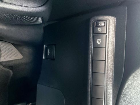 Used 2021 Toyota Corolla LE FWD image 29