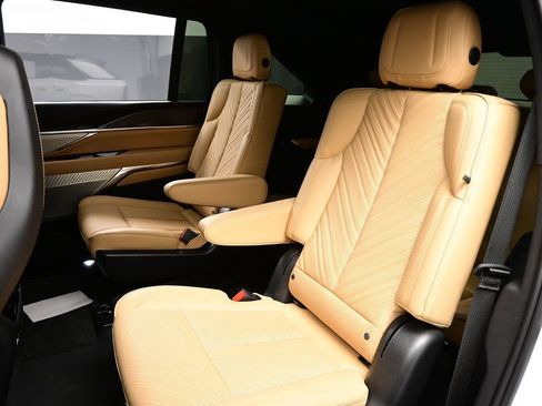 Used 2025 Cadillac Escalade IQ Sport 2 image 8