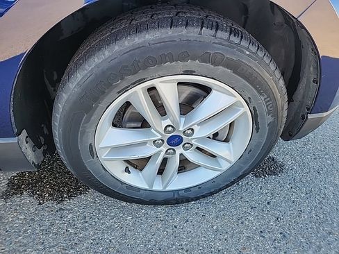 Used 2016 Ford Edge SEL w/ Equipment Group 201A AWD/4WD image 41