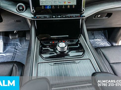 Used 2023 Jeep Wagoneer Series II image 42