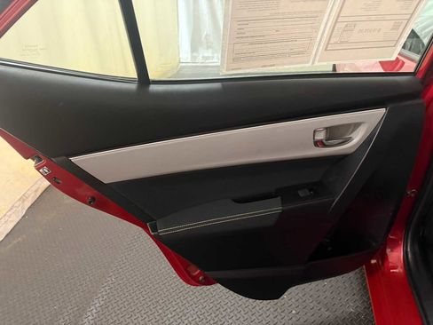 Used 2018 Toyota Corolla LE image 23