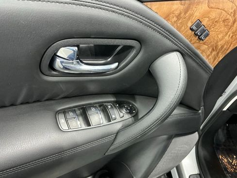 Used 2022 Nissan Armada SL image 20