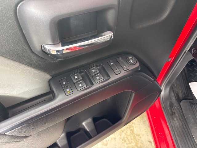 Used 2018 Chevrolet Silverado 1500 Custom w/ Custom Value Package AWD/4WD image 14