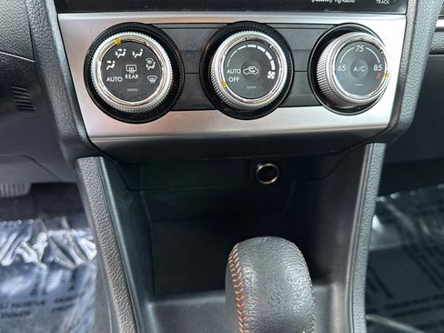 Used 2017 Subaru Crosstrek 2.0i Limited w/ Popular Package #2 image 22