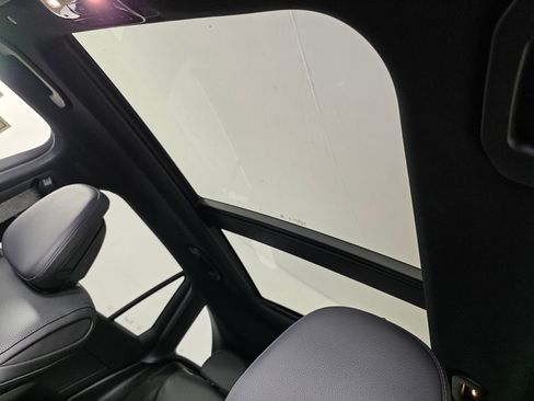 New 2026 Mercedes-Benz GLC 300 image 9