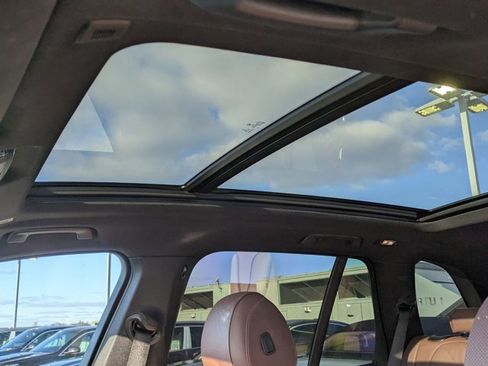 Used 2023 BMW X5 xDrive40i w/ M Sport Package image 13