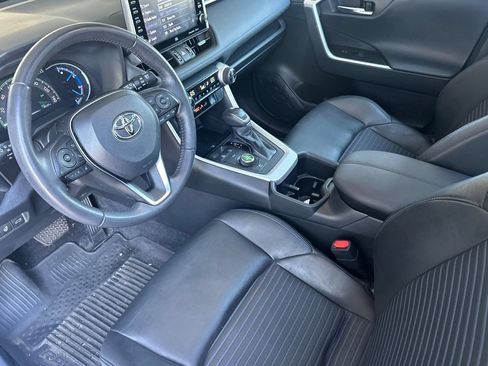 Used 2022 Toyota RAV4 XSE AWD/4WD image 10
