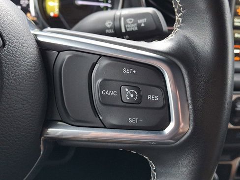 Used 2022 Jeep Wrangler Unlimited Sahara w/ Cold Weather Group image 21