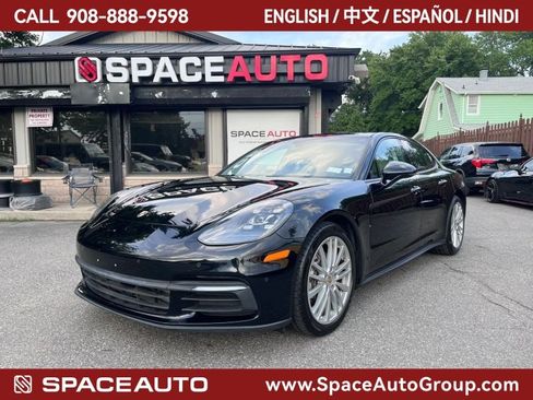 Used 2017 Porsche Panamera w/ Premium Package RWD image 1