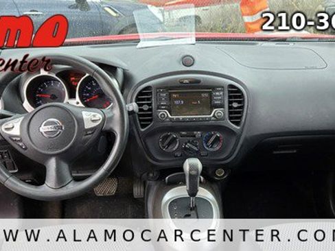 Used 2017 Nissan Juke S image 30
