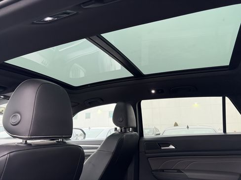 Used 2023 Volkswagen Atlas Cross Sport SEL R-Line image 16