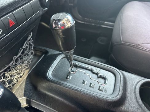 Used 2015 Jeep Wrangler Unlimited Sport w/ Quick Order Package 24S image 28