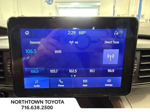 Used 2020 Ford Explorer XLT w/ Comfort Package image 16