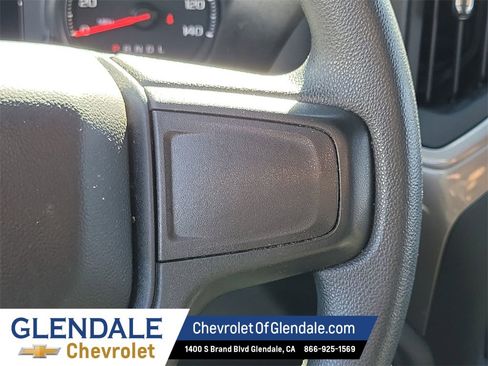Used 2023 Chevrolet Silverado 1500 Custom image 32