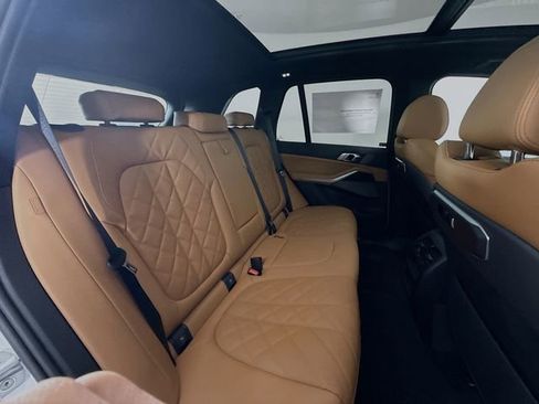 New 2026 BMW X5 xDrive40i w/ Premium Package image 28