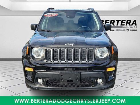 Certified 2022 Jeep Renegade Latitude w/ Convenience Group image 2