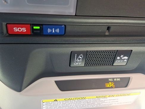 Used 2023 Subaru Crosstrek Hybrid image 25