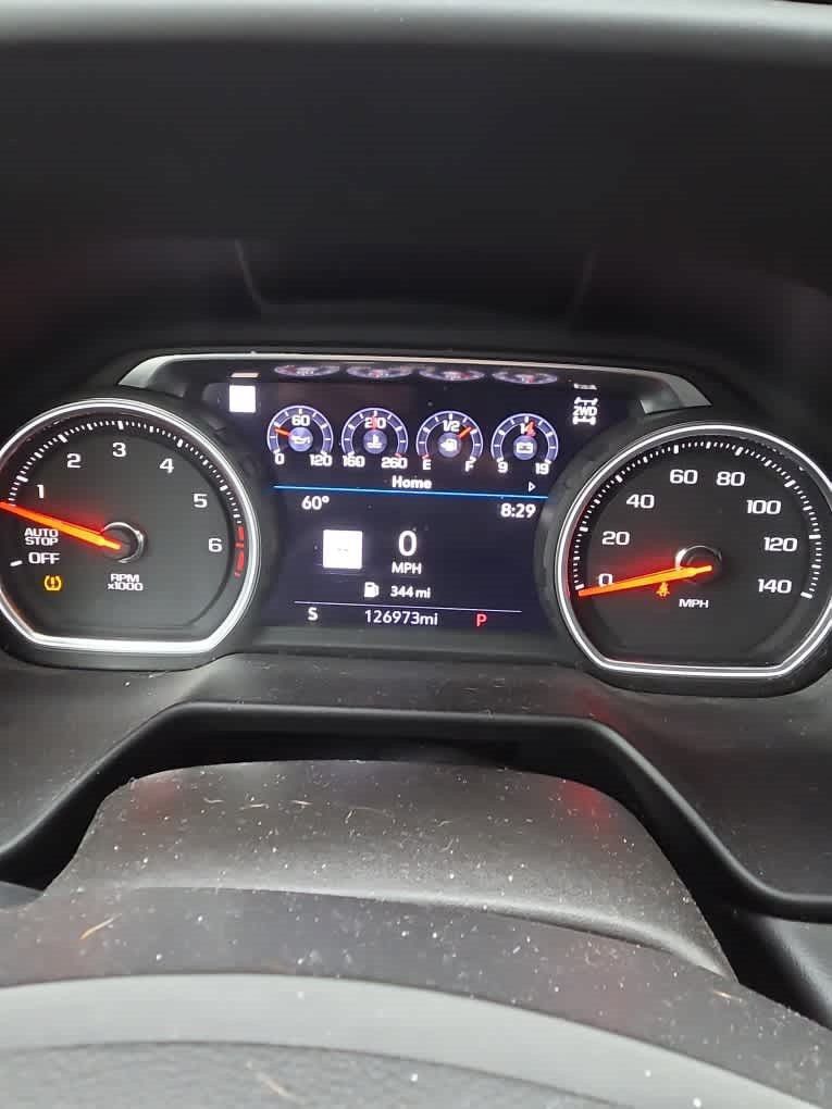 Used 2021 Chevrolet Suburban Premier w/ Premium Package AWD/4WD image 9