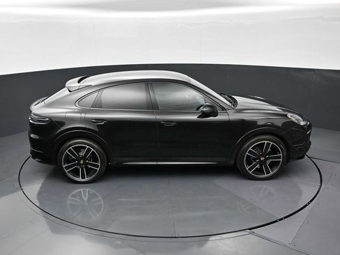 Certified 2023 Porsche Cayenne GTS AWD/4WD image 37