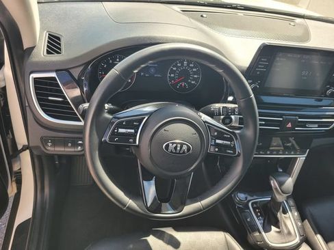Used 2021 Kia Seltos EX AWD/4WD image 30