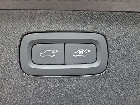 Certified 2024 Volvo XC90 B6 Plus w/ Protection Package AWD/4WD image 30