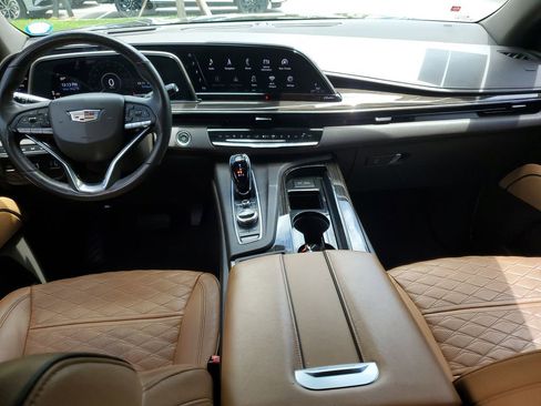 Used 2021 Cadillac Escalade ESV Sport w/ Driver Assist Tech Package AWD/4WD image 16