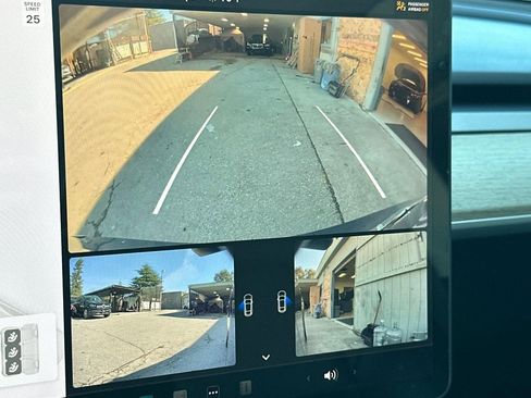 Used 2021 Tesla Model Y Performance image 24