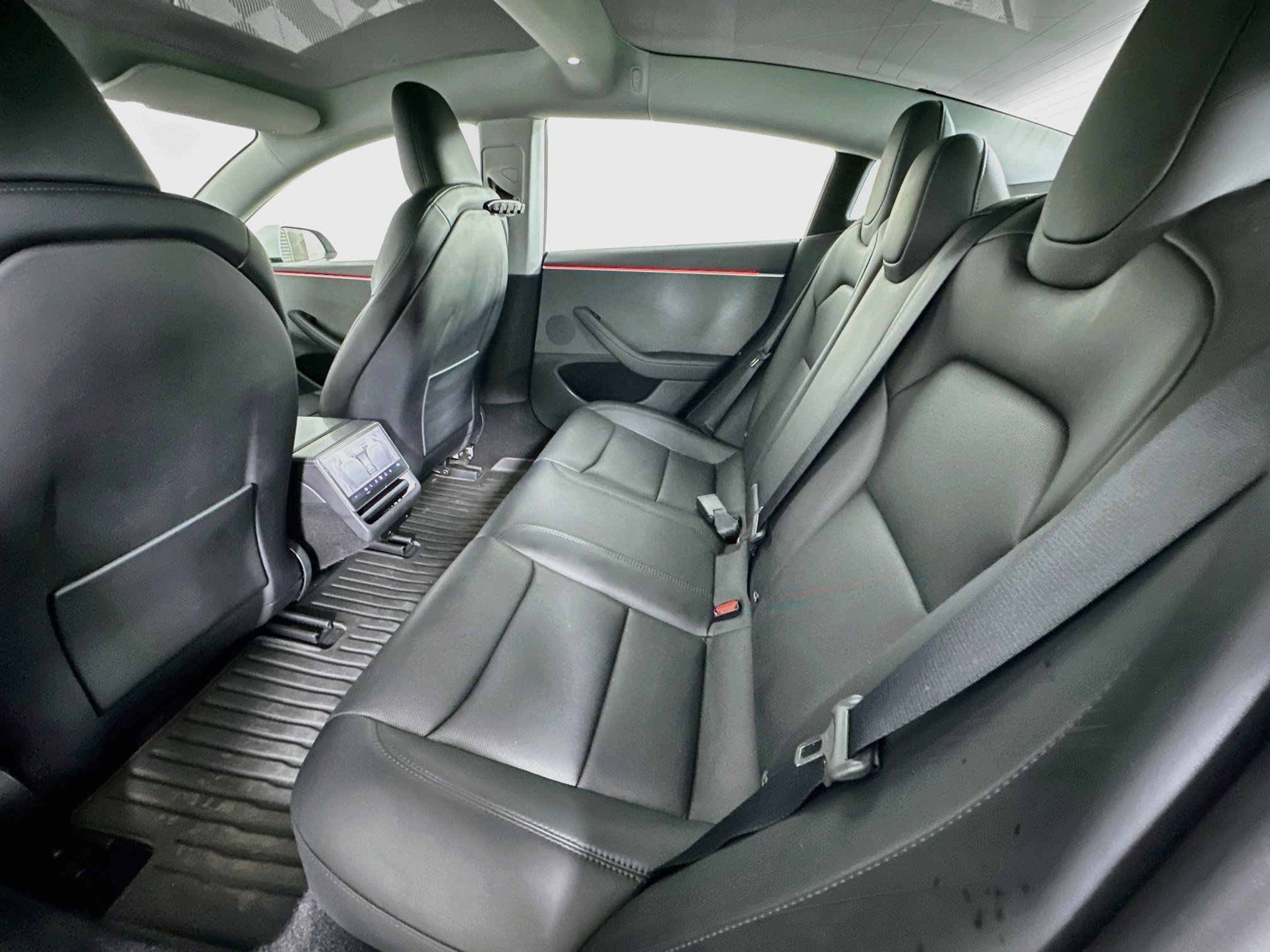 Used 2025 Tesla Model 3 Long Range RWD image 28