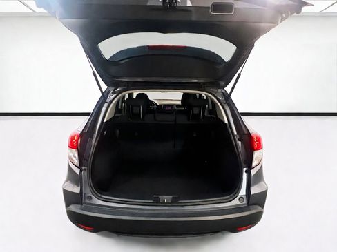 Used 2021 Honda HR-V LX image 17