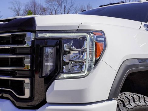 Used 2022 GMC Sierra 3500 AT4 w/ AT4 Premium Plus Package image 4