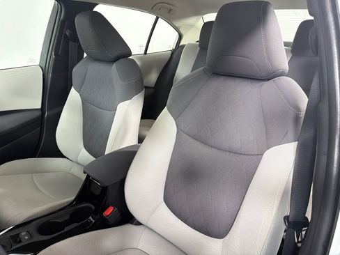 Used 2022 Toyota Corolla LE FWD image 13