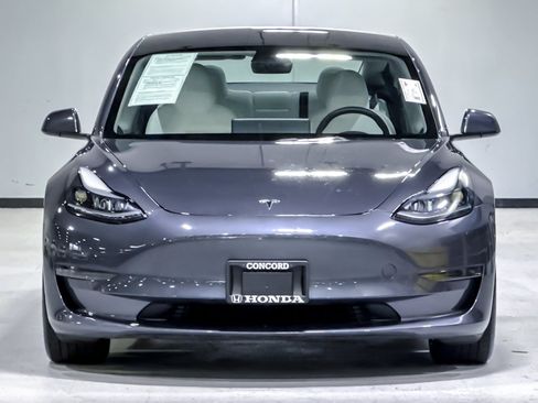 Used 2023 Tesla Model 3 Standard Range RWD image 6