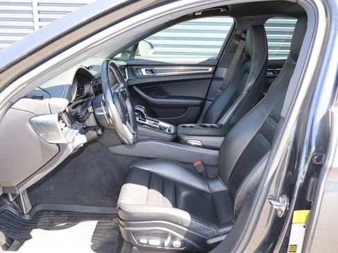 Used 2020 Porsche Panamera 4 AWD/4WD image 5